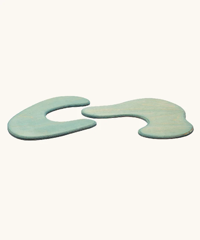 - Teething and chewing toys for puppiesOstheimer Pond Plates - 2 Parts